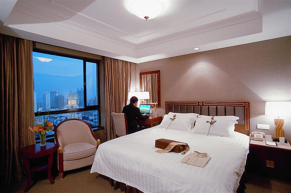 Shanghai Everbright International Hotel Værelse billede
